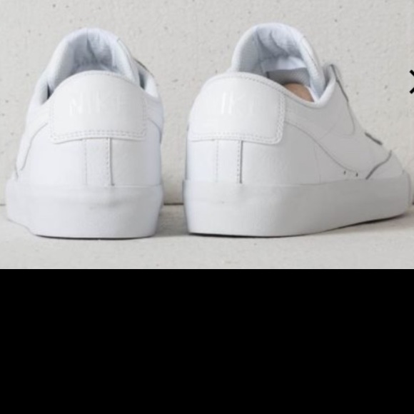 🆕 UNISEX LEATHER NIKE SNEAKERS 🆕 - Picture 5 of 13